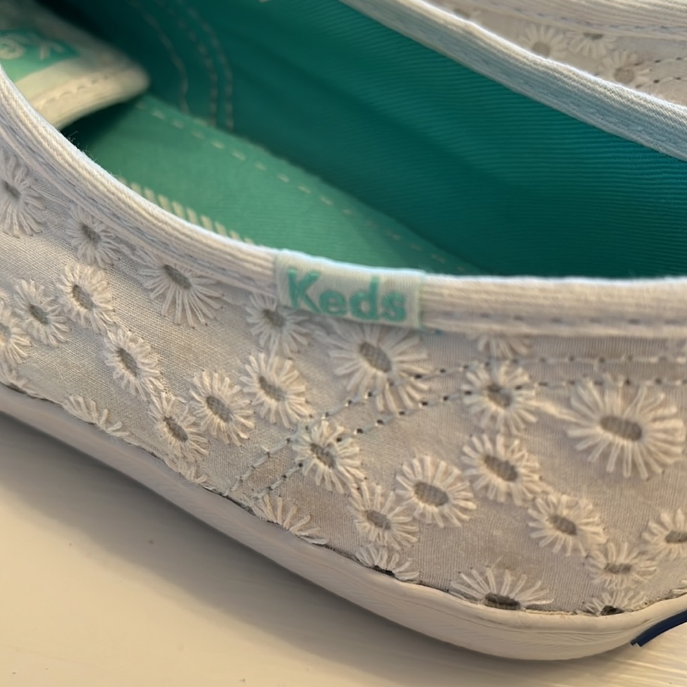 Keds Tennis Shoes - Picture 5 of 9